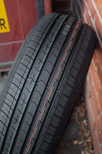 фото протектора и шины ZEALION Шина ZMAX ZEALION 245/45 R17 99W